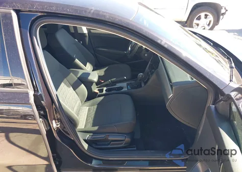 2021 Volkswagen Passat 2.0T S z USA, uszkodzony, nr VIN 1VWAA7A33MC008579